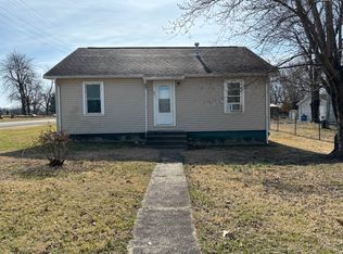 601 Bohn St, Rosiclare, IL 62982