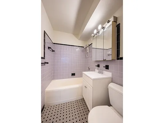 Sold by Compass | media 18