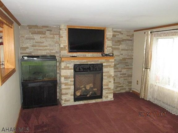 5th image of 108 Morris St