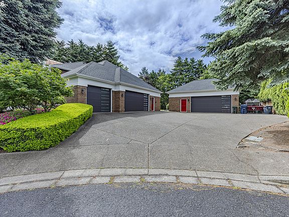 5th image of 1564 Regency Dr