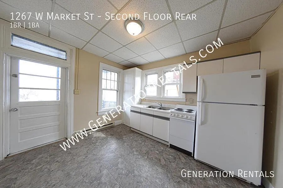 Building Photo - 1267 W Market St #2