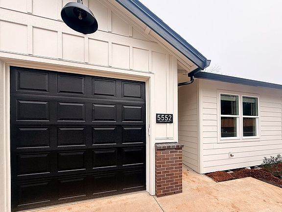 2nd image of 5534-5564 Skyline Rd S #5552