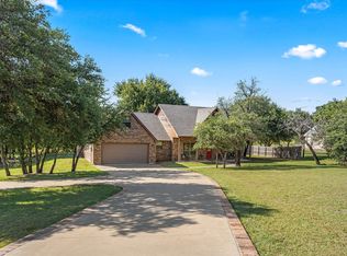 1176 Riverwood Trl, Cleburne, TX 76033