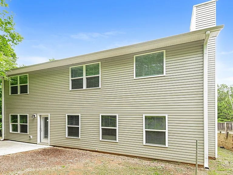 466 Fieldcrest Dr — Photo 16