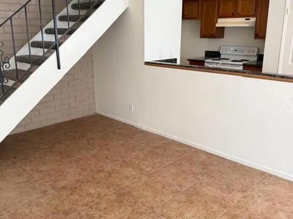 1156 Chalmette Ave, Ventura, CA 93003