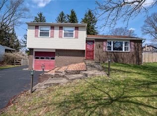 417 Linden Dr W, Cheswick, PA 15024