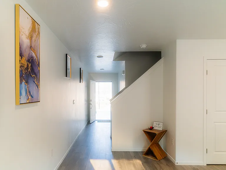 494 S Rockwell Ln — Photo 4