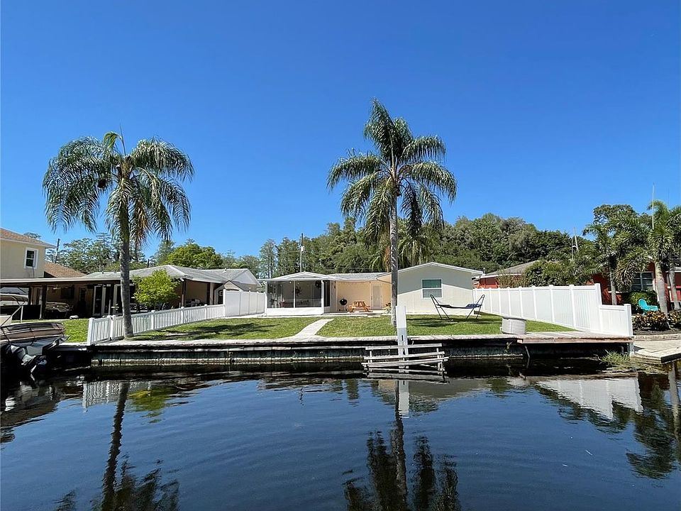 Waterfront property, 60' water, dock and cradle lift