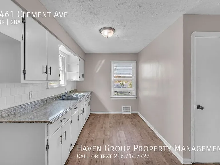 5461 Clement Ave — Photo 10