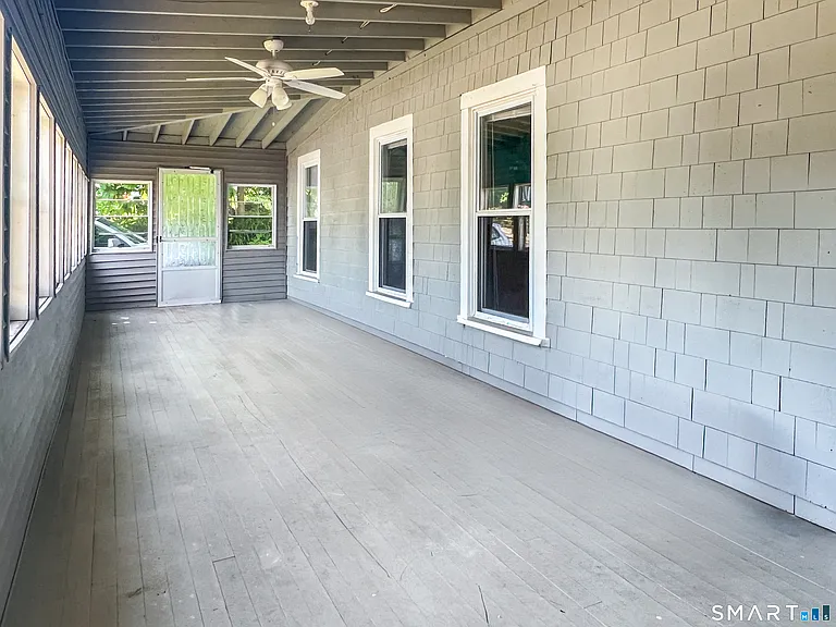 58 Shore Dr — Photo 2