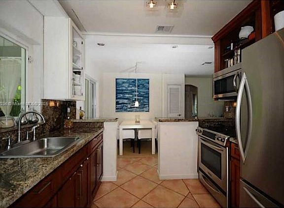 4th image of 273 NW 92nd St