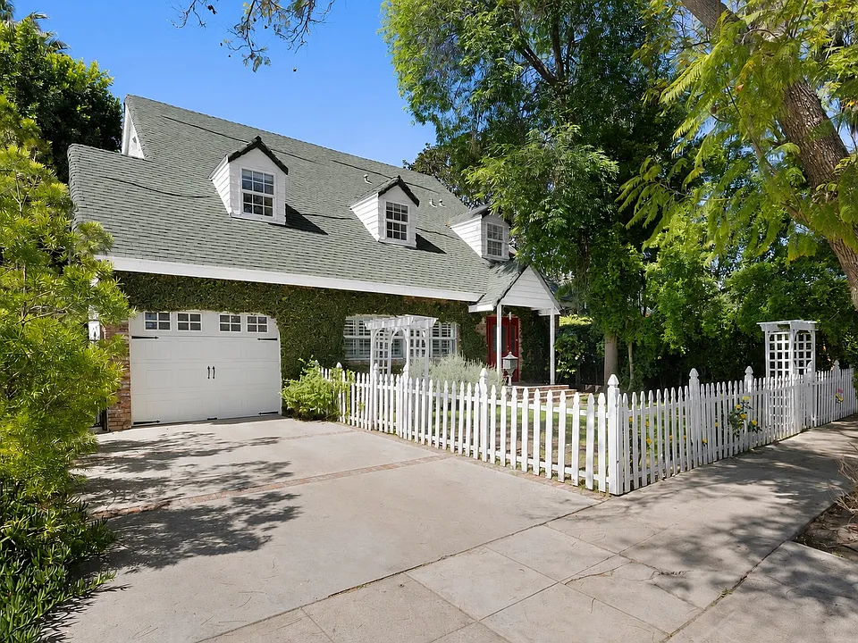 4309 Gentry Ave