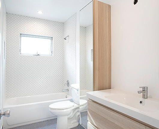 2nd image of 646 N La Fayette Park Pl APT 12