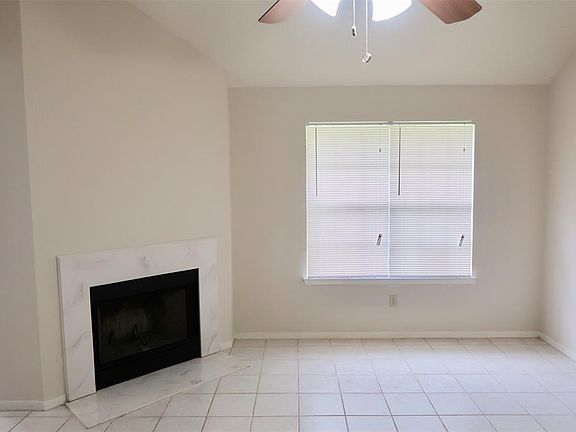 5th image of 17022 Dusty Mill Dr E
