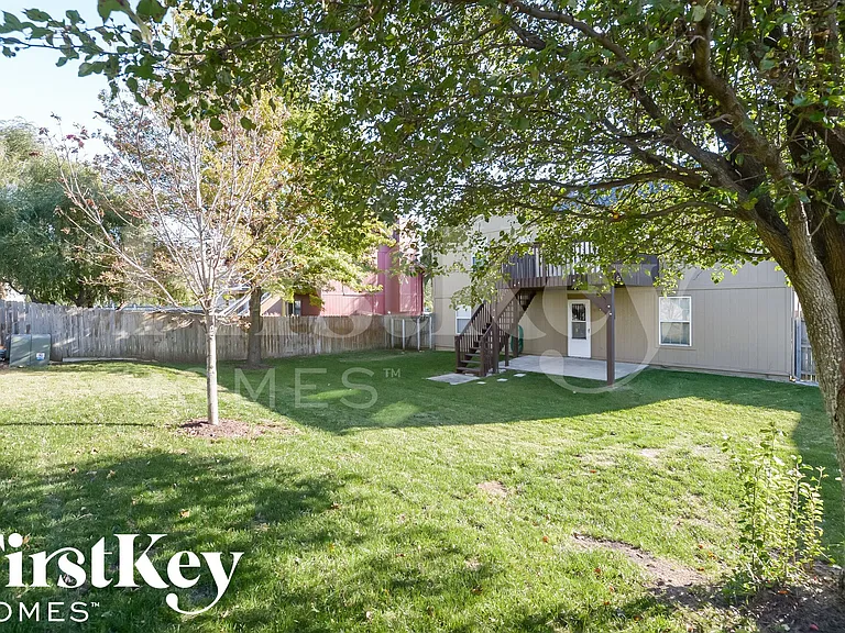 17534 W 111th Ter — Photo 15