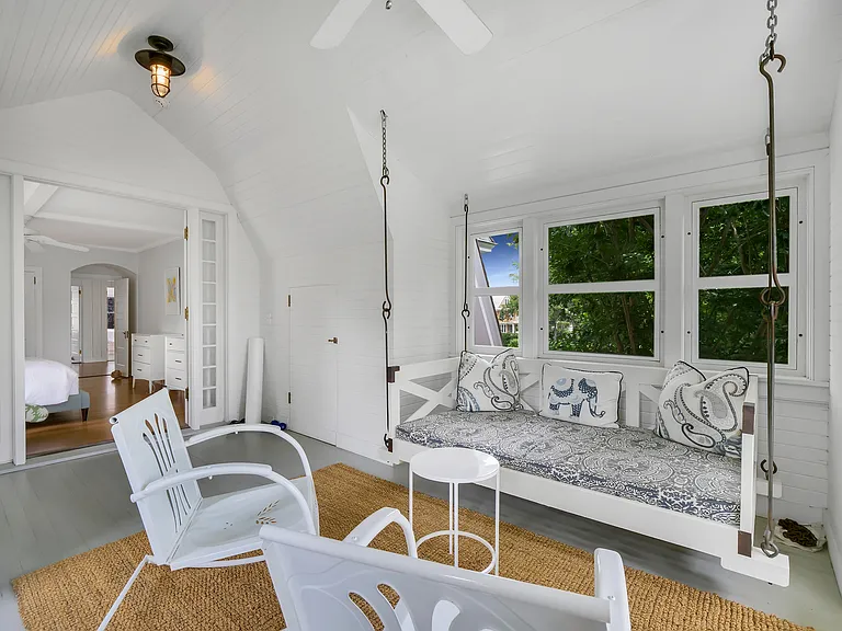 9 Ocean Ave — Photo 14
