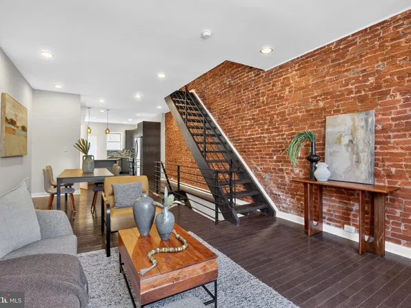 1246 S 23rd St, Philadelphia, PA 19146