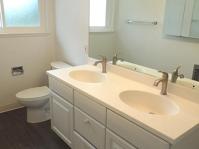 308 N La Patera Ln — Photo 11