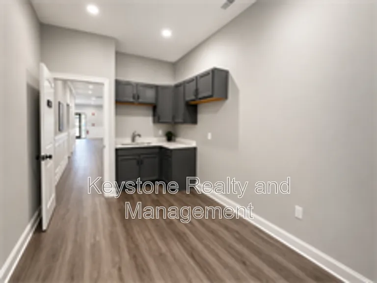 138 Center Pointe Dr #D — Photo 4