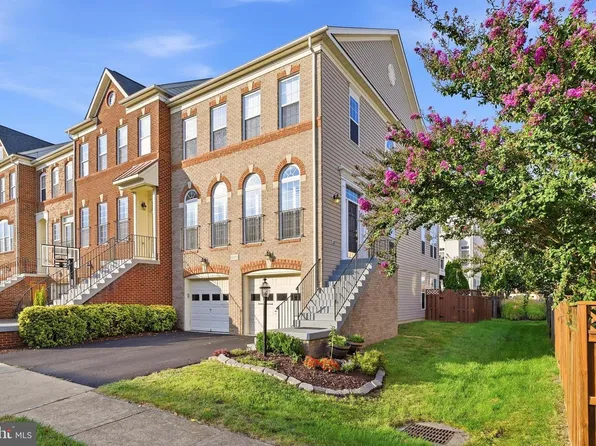 22017 Dilworth Sq, Ashburn, VA 20148