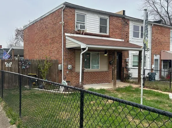 800 Seckel Ct, Baltimore, MD 21227