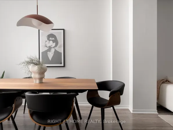 49 Osler St, Toronto, ON M6P 4A1