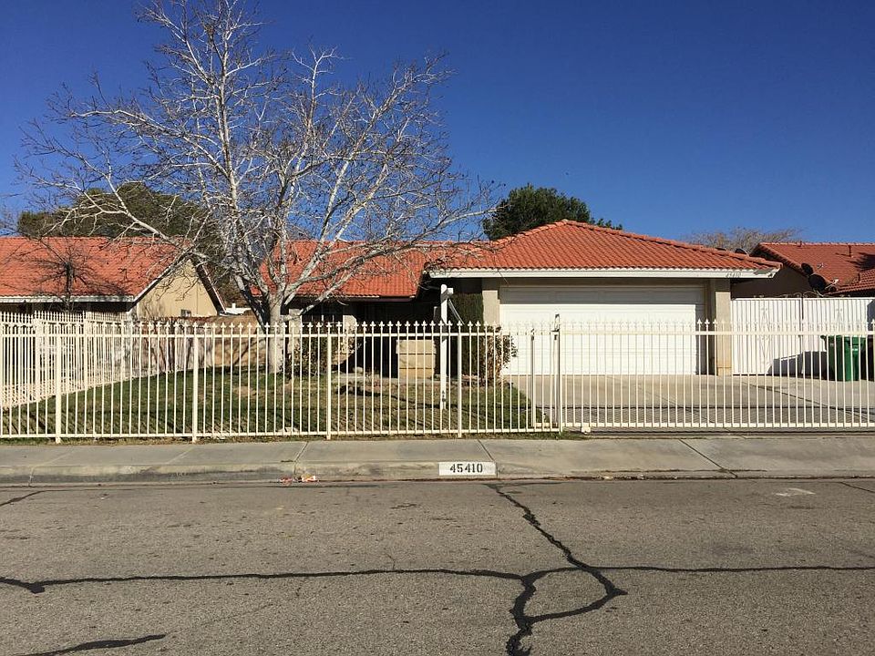 1st image of 45410 Thornwood Ave
