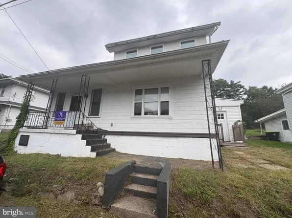 331 Main St, Lavelle, PA 17943