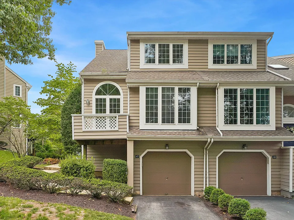 47 Cabot Dr