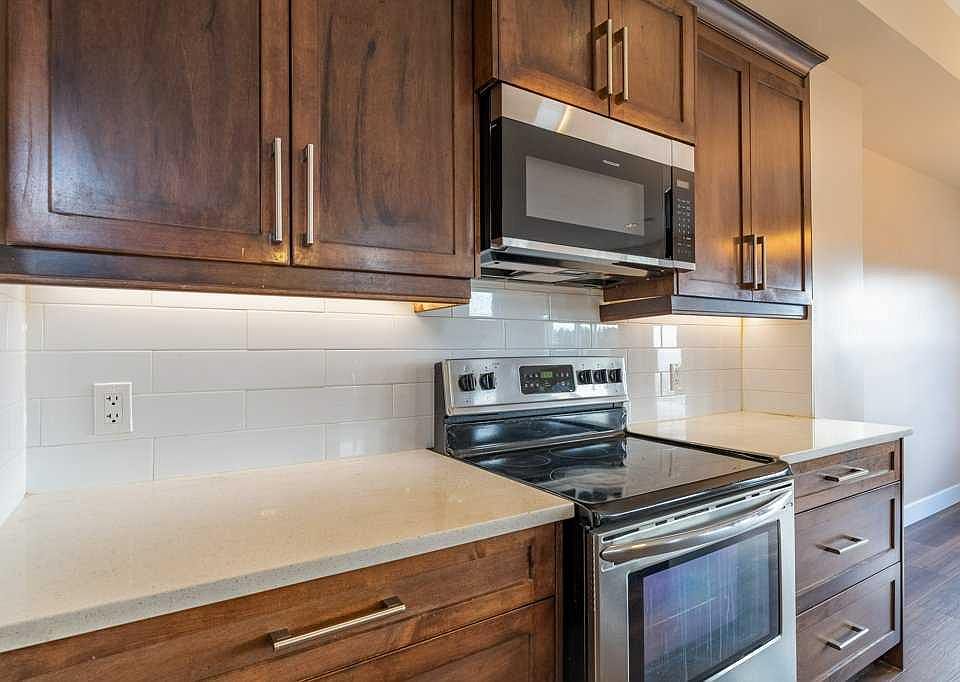 1st image of 1241 E Westmount Dr