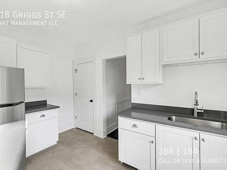 418 Griggs St SE — Photo 9