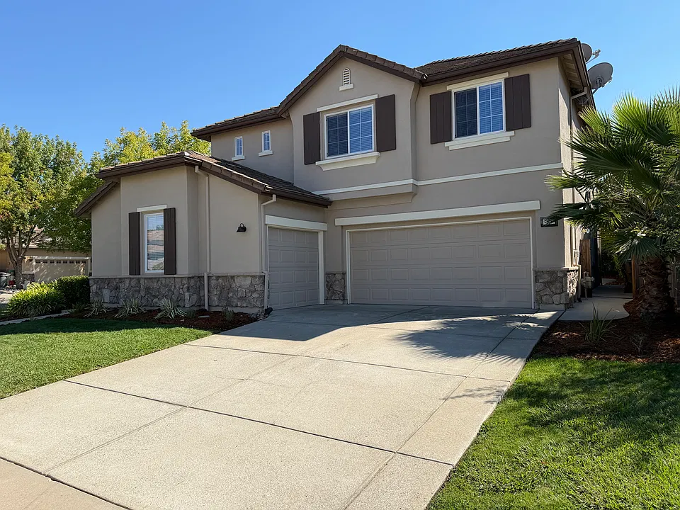 301 Charnwood Ct