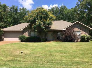 226 Pine Hill Rd, Fairfield Bay, AR 72088