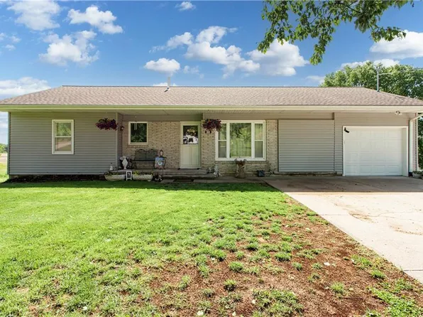 304 North St, Farley, MO 64028