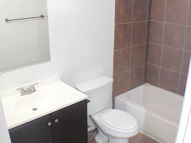 5022 Flipper Dr — Photo 11