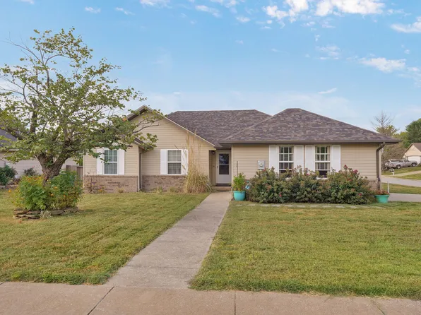 4037 W Linwood Street, Springfield, MO 65807