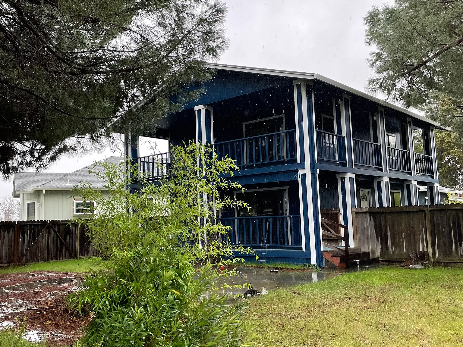 3 bed, 2.5 bath, 1460 sqft, $2,500 — Photo 2