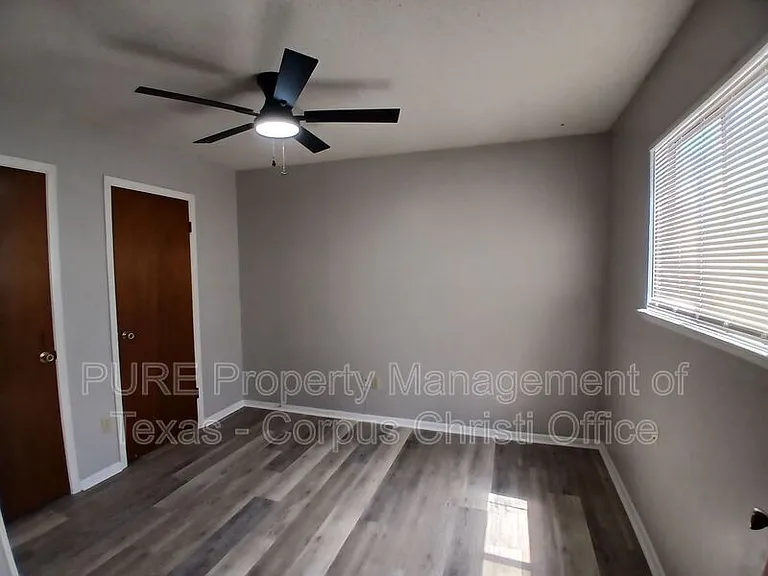 5001 Middlecoff Rd #1A — Photo 25
