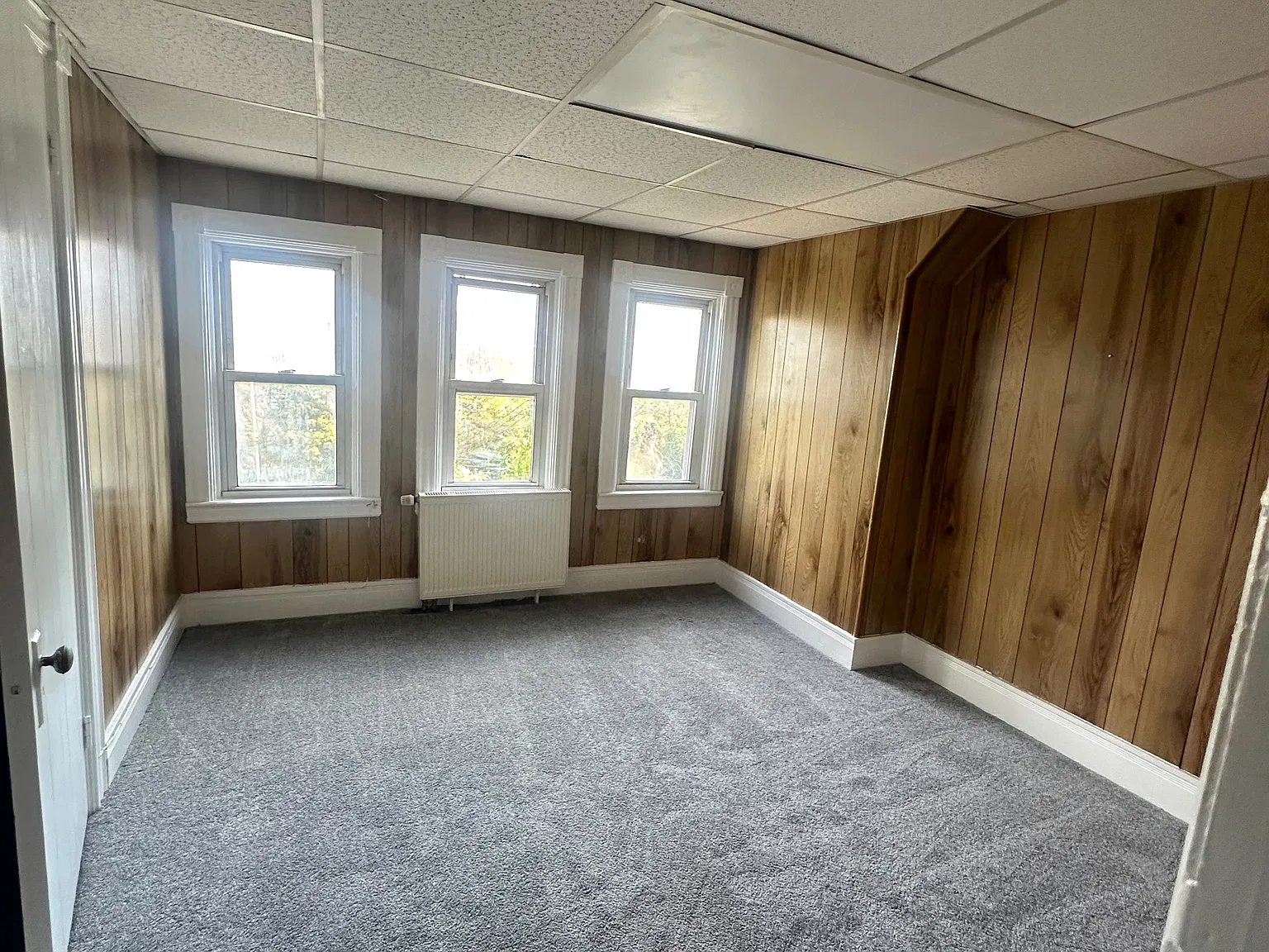 3 bed, $2,200 — Photo 2