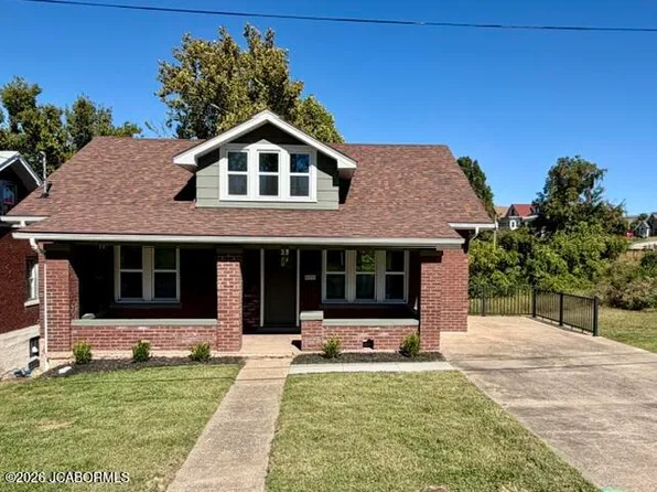 413 Hickory St, Jefferson City, MO 65101