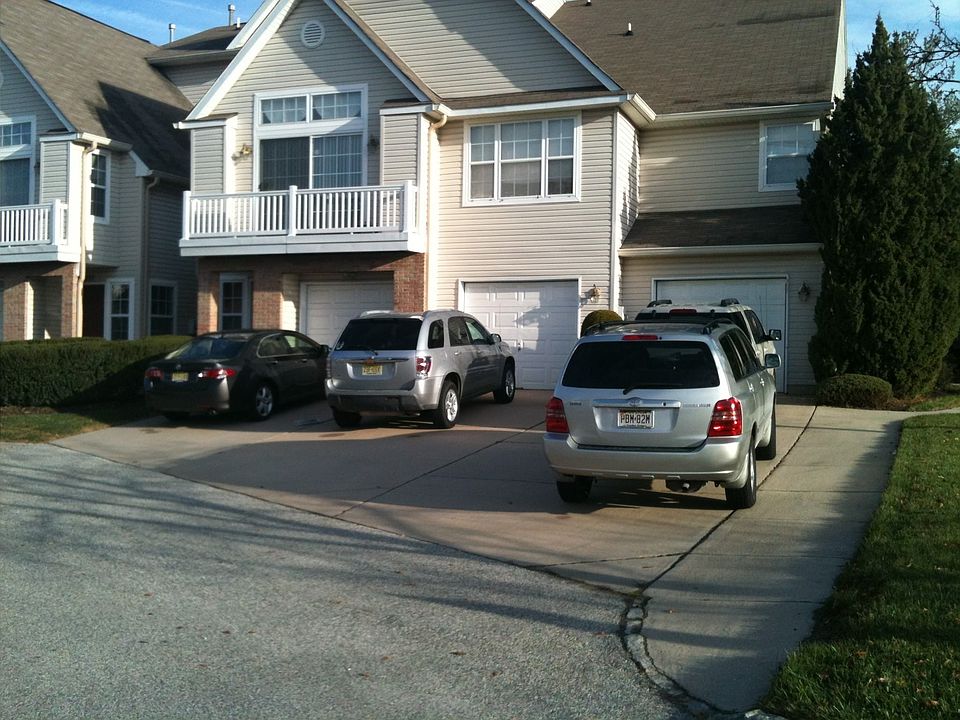 Front with parking space