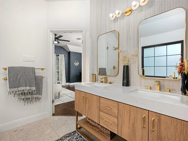 9313 Notches Dr — Photo 24