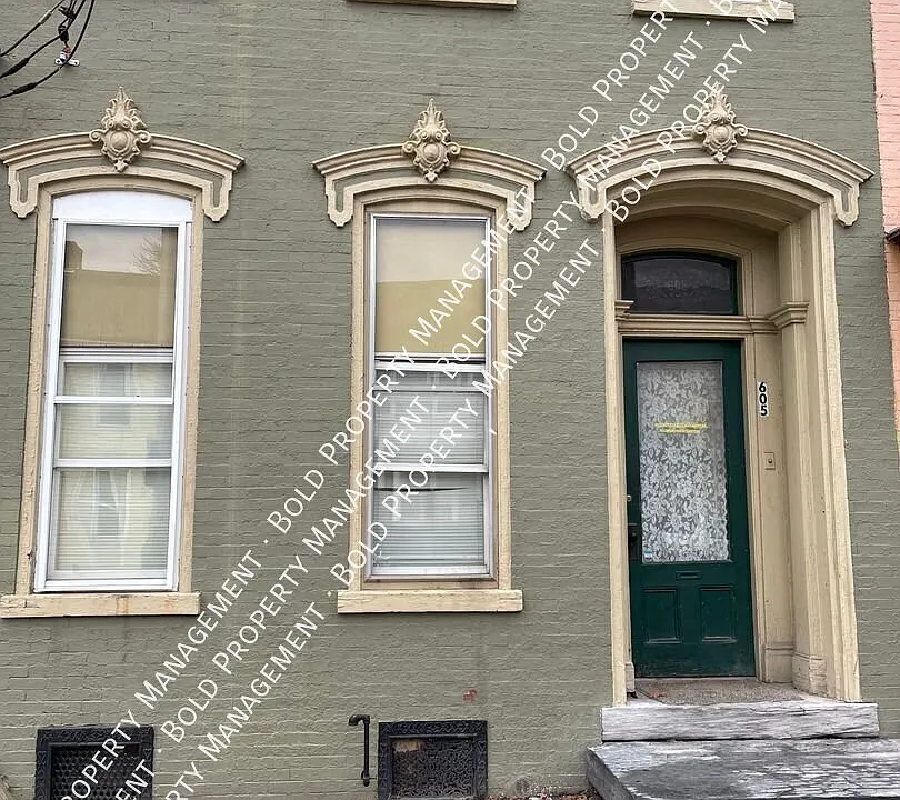 605 N 9th St #1