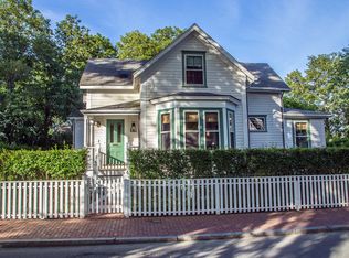 38 Pleasant St, Nantucket, MA 02554