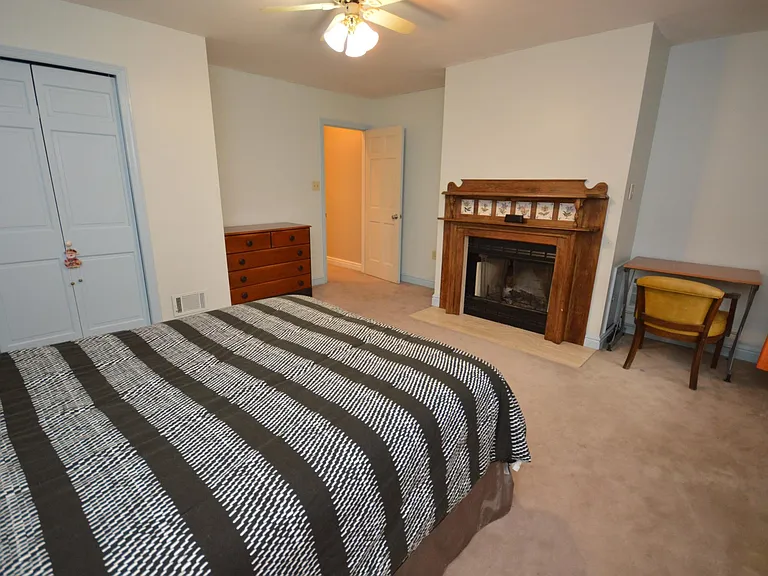 717 Copeland St — Photo 13