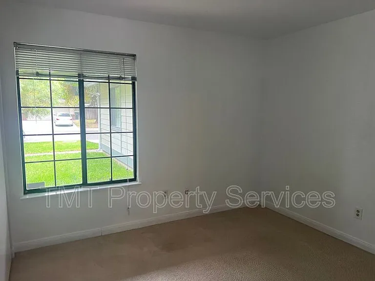 7761 Robert Way — Photo 8