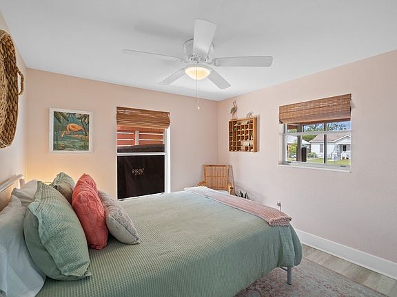 4th image of 522 4th St