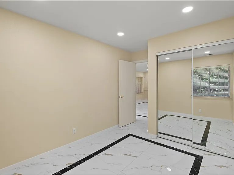 38806 Litchfield Cir — Photo 13