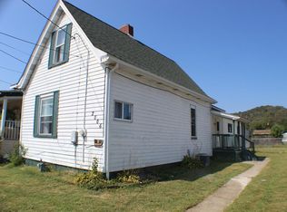 2006 Hancock St, Moundsville, WV 26041