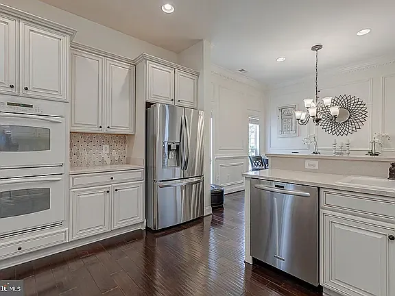 5964 Manorview Way — Photo 9